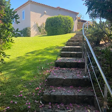 Villa Mare E Monti